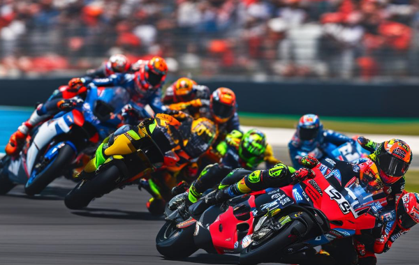 MotoGP : Fakta dan Momen Terbaik yang Mengguncang Lintasan Balap